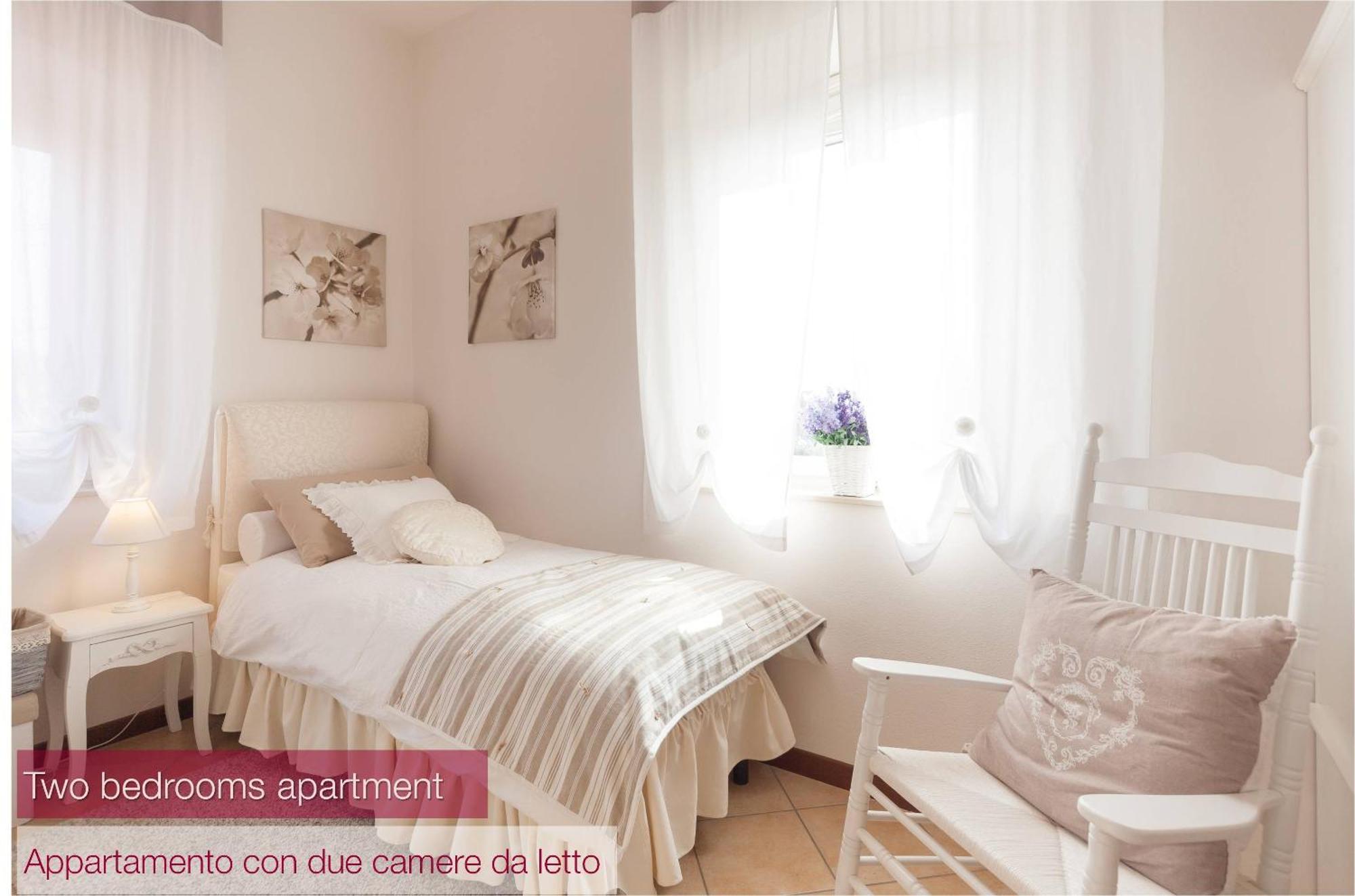 Nina Guest House Longare Habitación foto